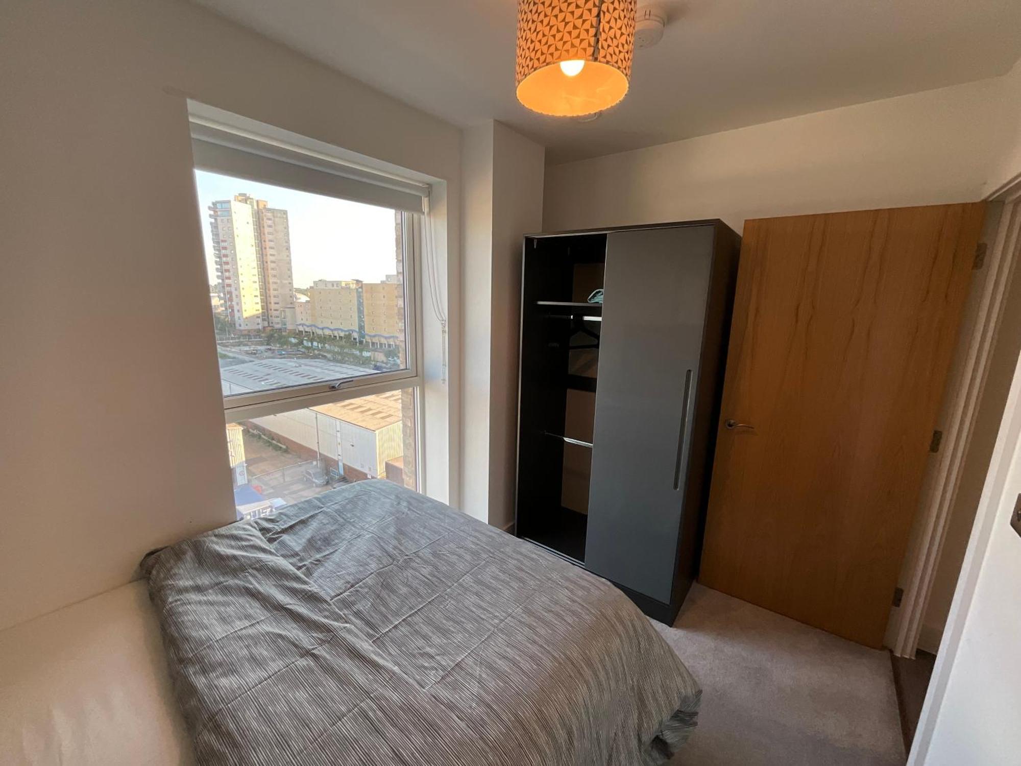 Deluxe Double Bed In Shared Apt Near Canary Wharf, City Airport & O2 Arena With Thames View Londres Exterior foto