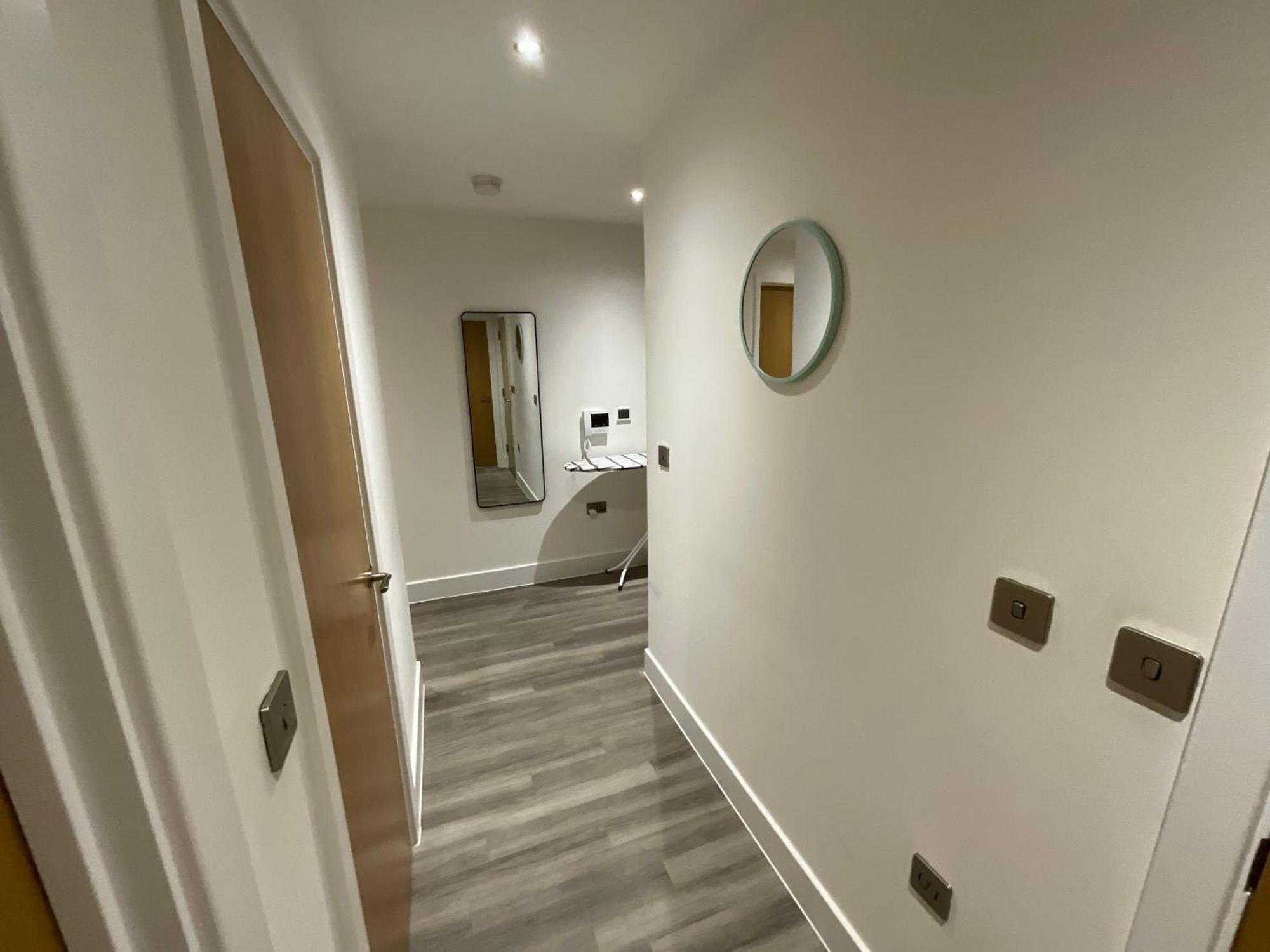 Deluxe Double Bed In Shared Apt Near Canary Wharf, City Airport & O2 Arena With Thames View Londres Exterior foto