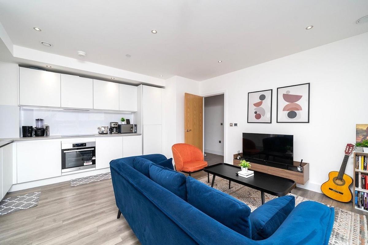 Deluxe Double Bed In Shared Apt Near Canary Wharf, City Airport & O2 Arena With Thames View Londres Exterior foto