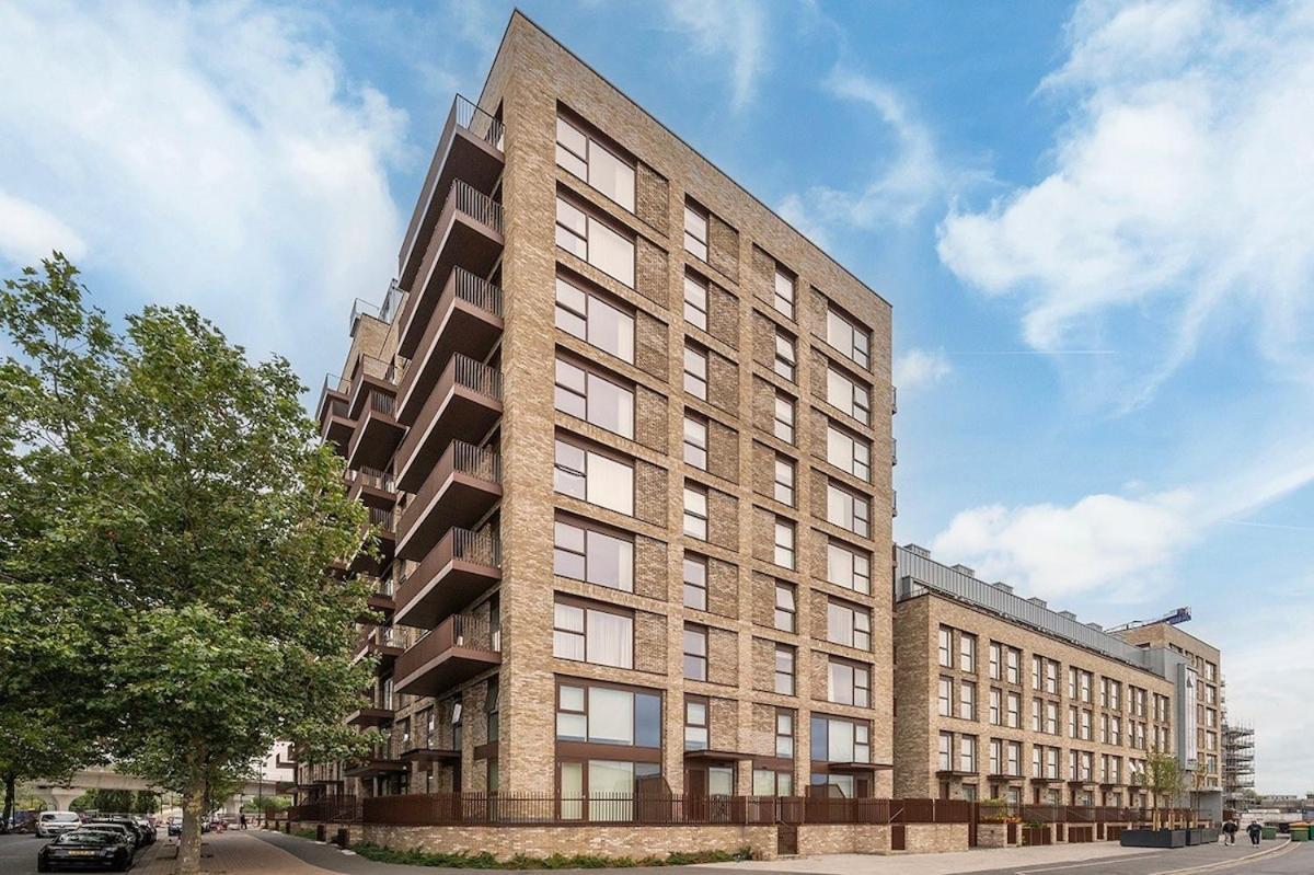 Deluxe Double Bed In Shared Apt Near Canary Wharf, City Airport & O2 Arena With Thames View Londres Exterior foto